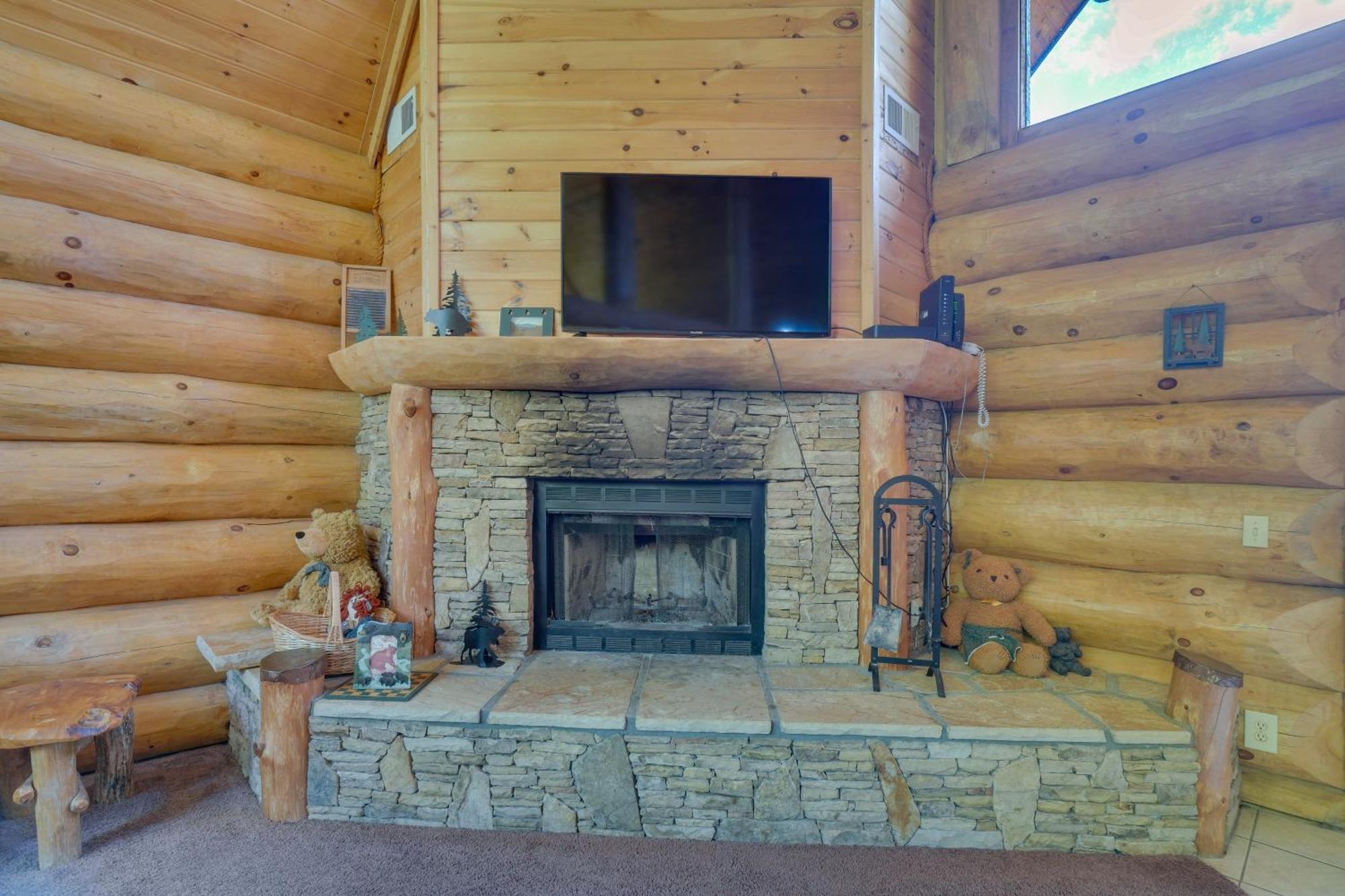 Gatlinburg Cabin With Hot Tub About 11 Miles To Downtown מראה חיצוני תמונה